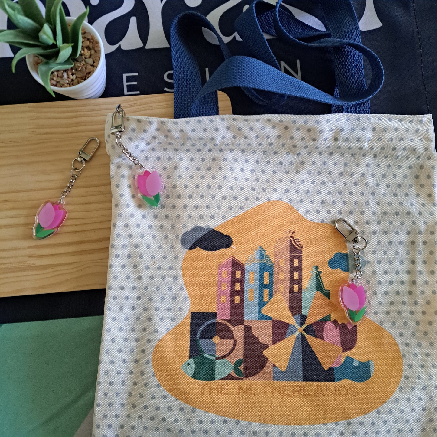 The Netherlands Keychain | Tulip